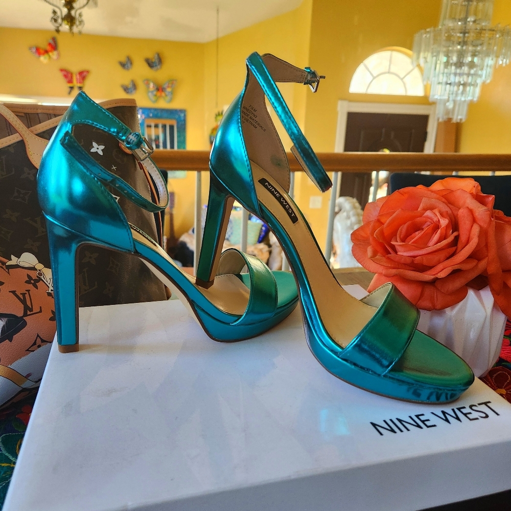 Nine West Edyn Heeled 3 in Sandal Gorgeous Metallic Teal/Turquoise sz 7 1/2